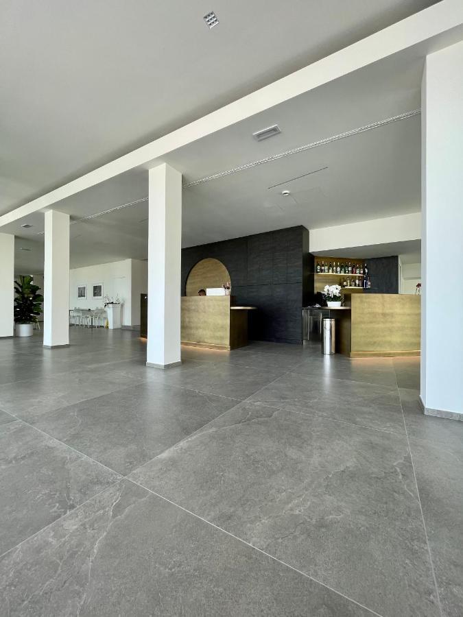 Hotel Cristallo เซนีกัลเลีย ภายนอก รูปภาพ