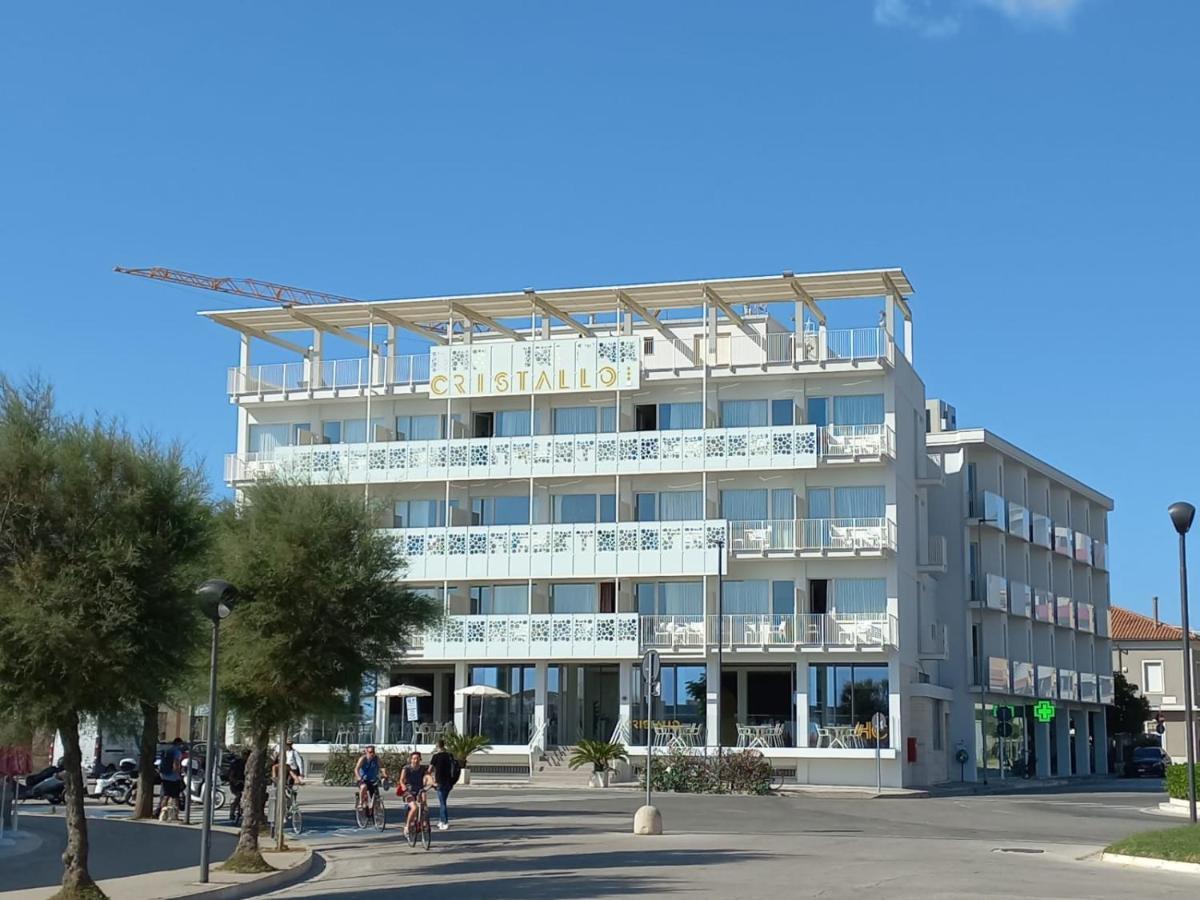 Hotel Cristallo เซนีกัลเลีย ภายนอก รูปภาพ