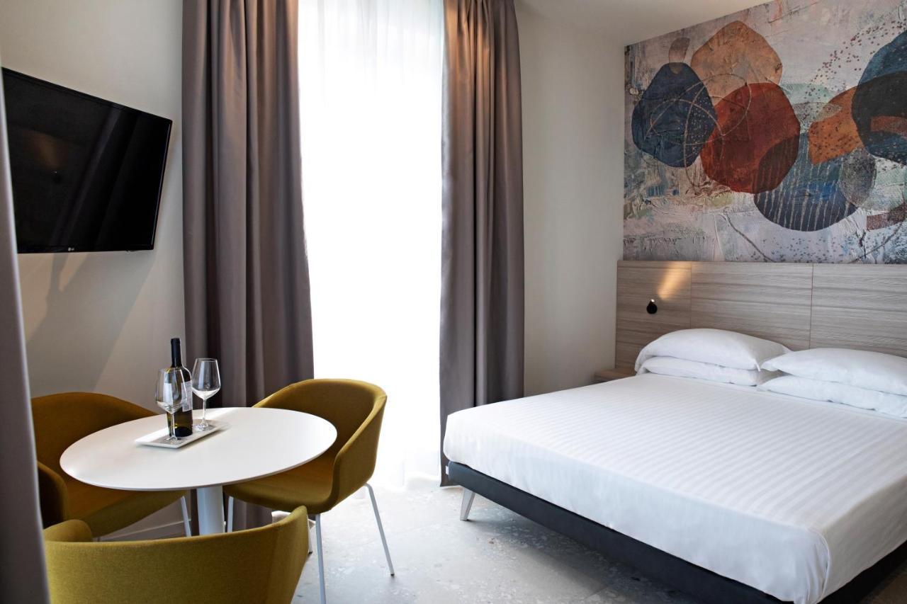 Hotel Cristallo เซนีกัลเลีย ภายนอก รูปภาพ