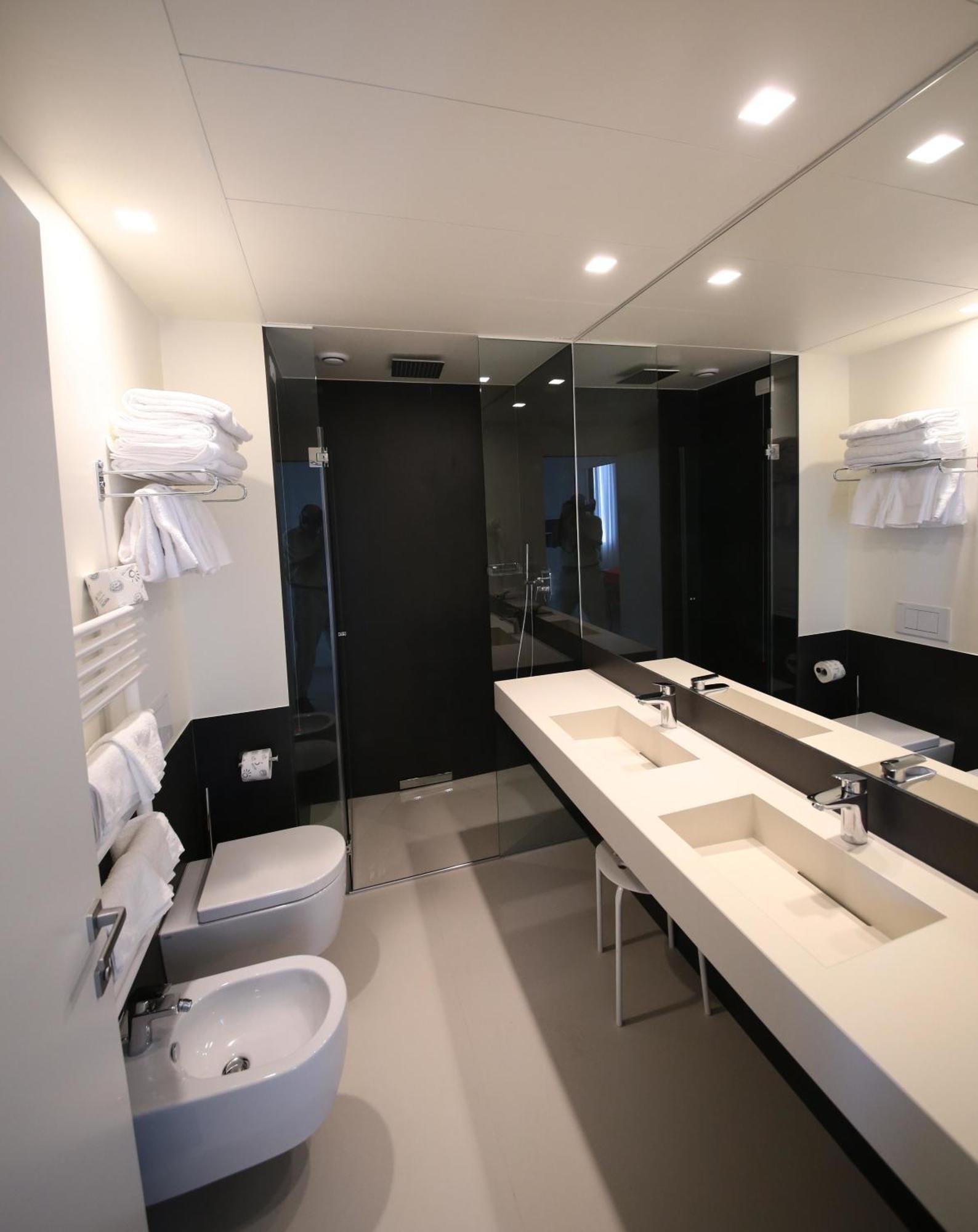 Hotel Cristallo เซนีกัลเลีย ห้อง รูปภาพ