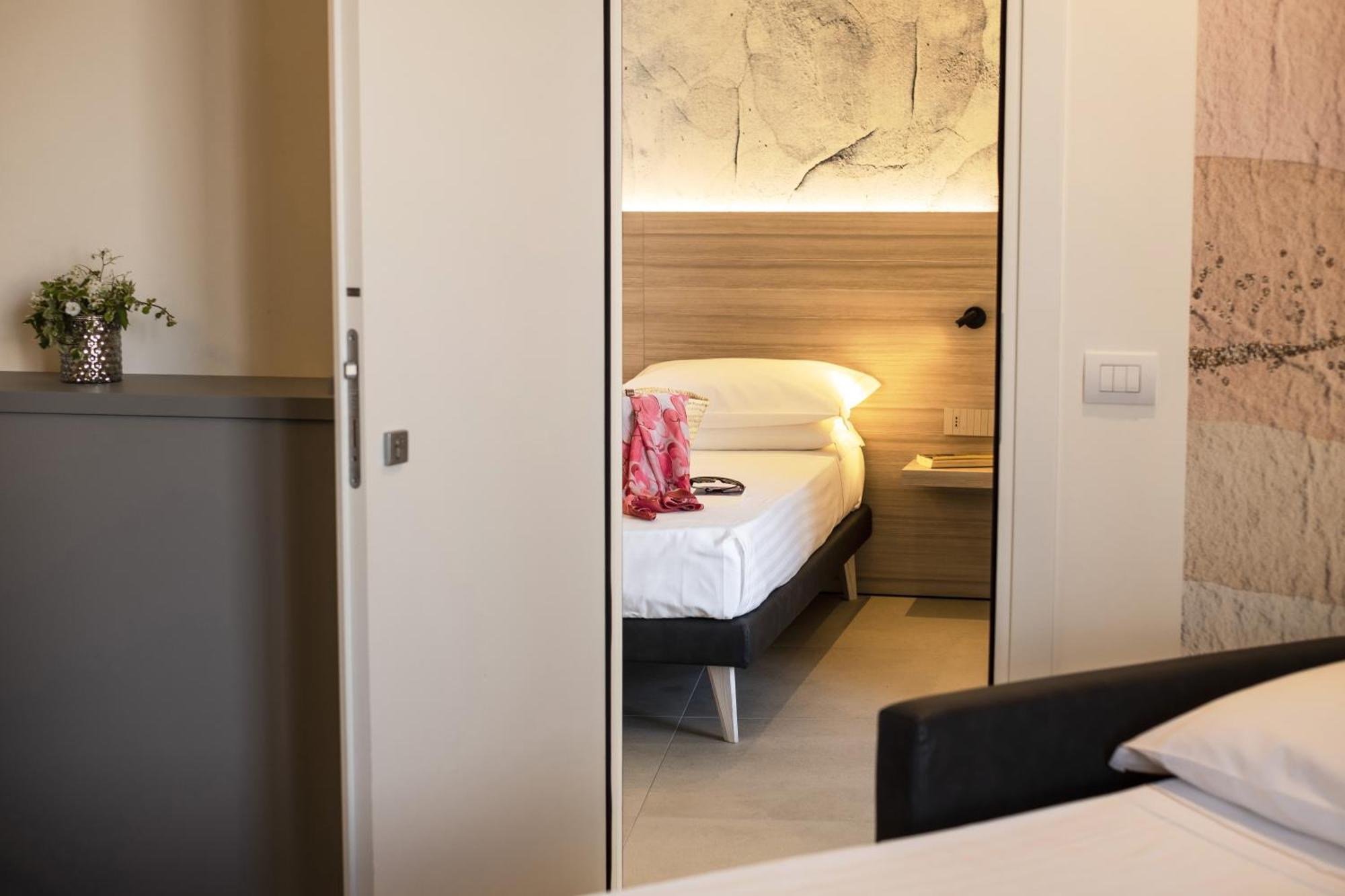Hotel Cristallo เซนีกัลเลีย ภายนอก รูปภาพ